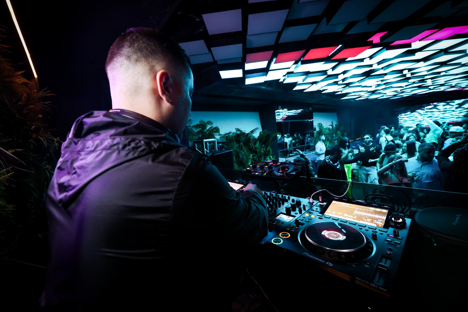 John Saints DJing with the crowd in view