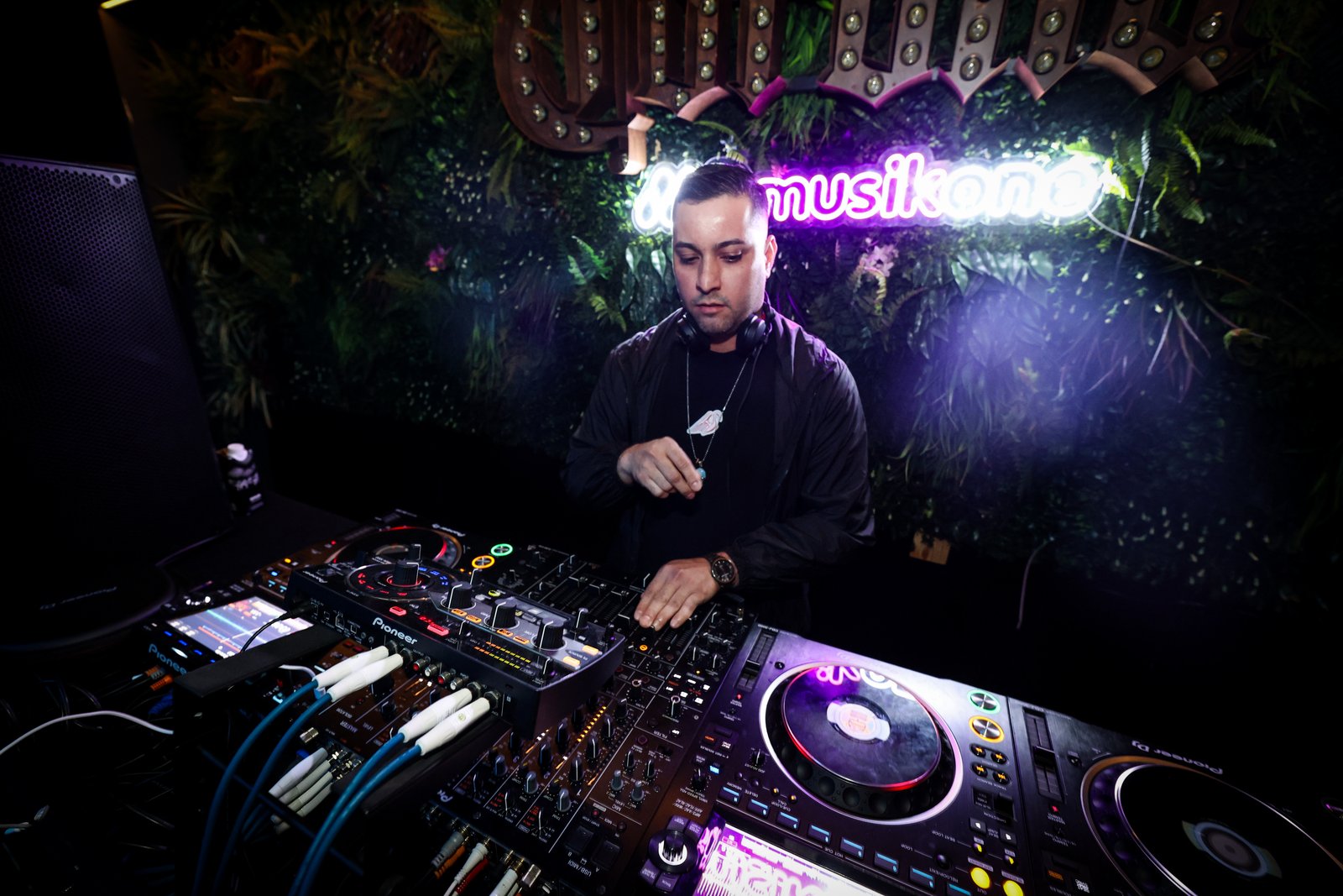 John Saints behind the decks at Musik One